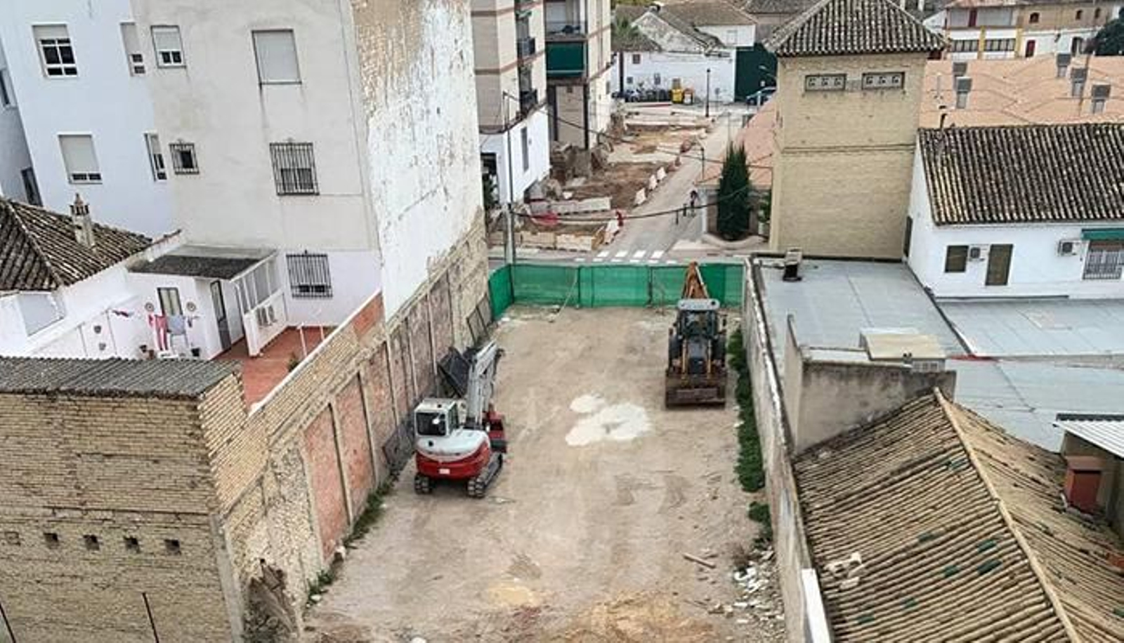 Terrenos del nuevo vial denominado A-10.