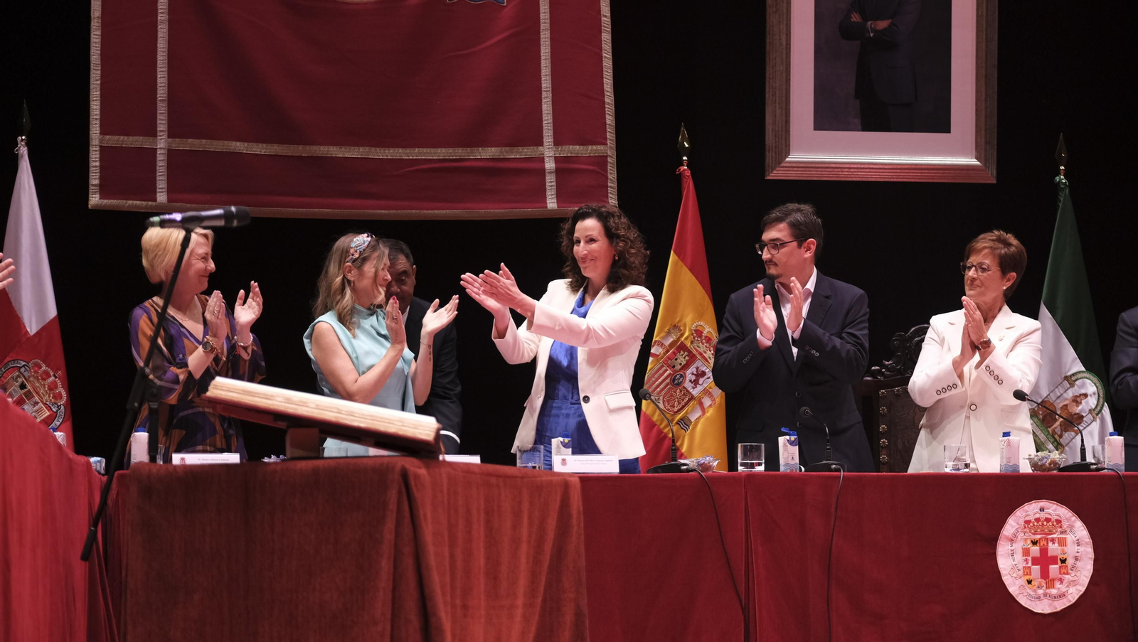 Imágenes de la constitución de la Corporación Municipal de almería, con María Vázquez como Alcaldesa