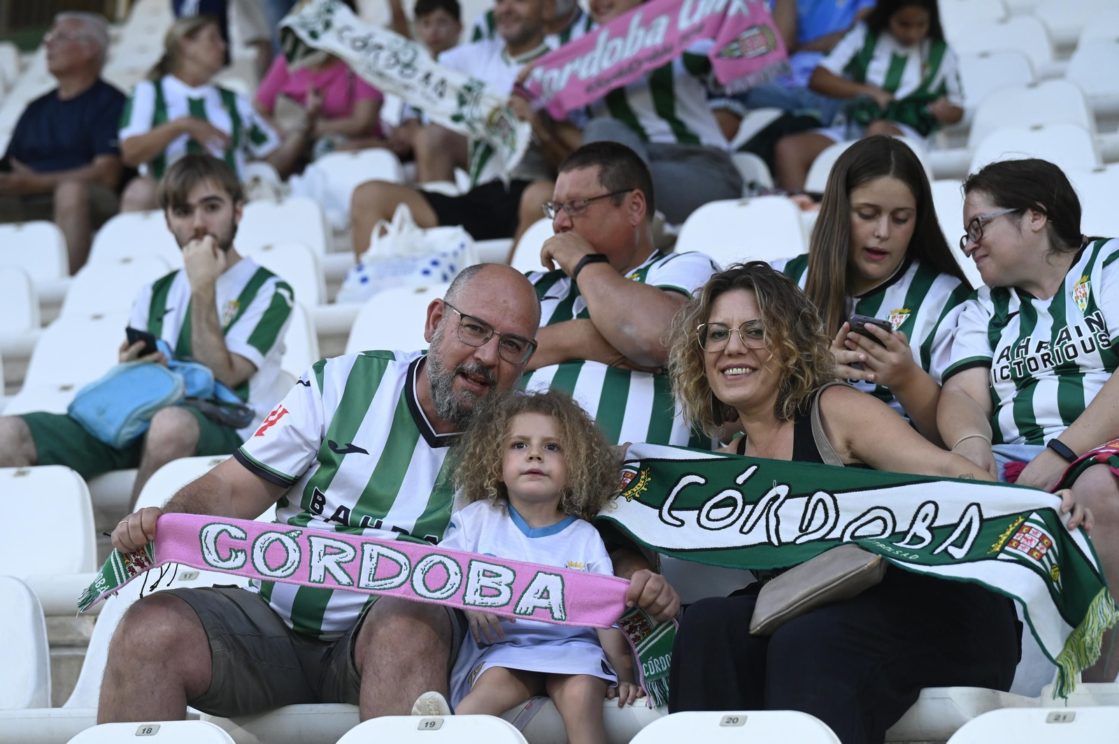 Las mejores fotos del ambiente en El Arcángel para el Córdoba CF - Las Palmas
