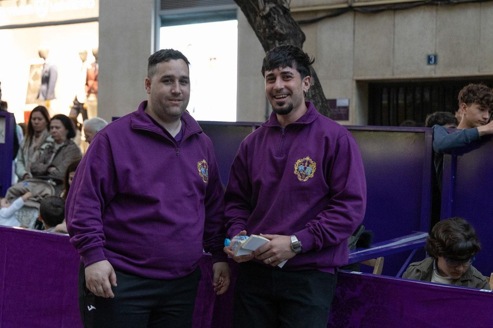 Los jiennenses arropan a las tres cofradías de la tarde en un Domingo de Ramos más caluroso de lo esperado (II)