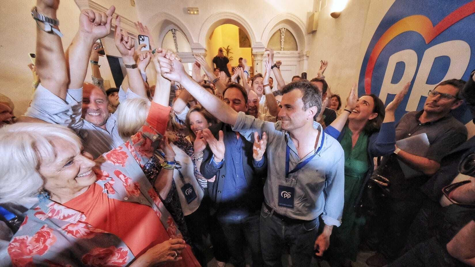 Todas las imágenes de la victoria del PP en Cádiz capital