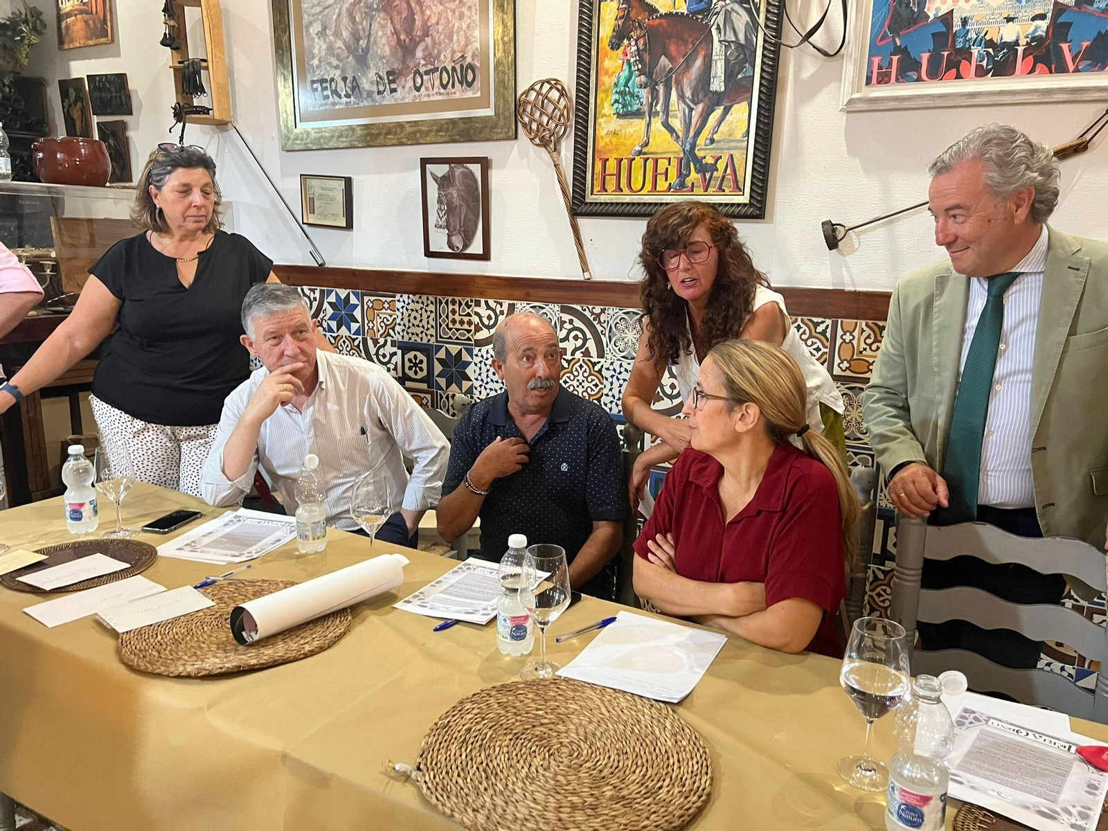 Reunión del jurado del concurso del cartel de la Feria del Caballo de Huelva 2025.