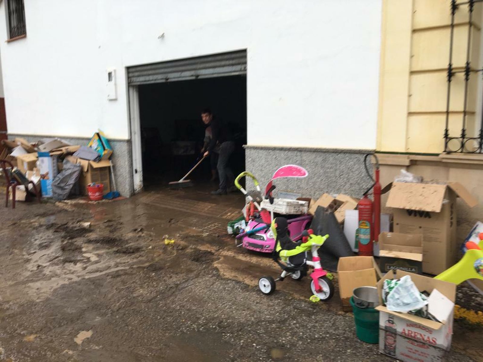 Imágenes de los destrozos que ha provocado el paso de Elsa por el pueblo de Nerva