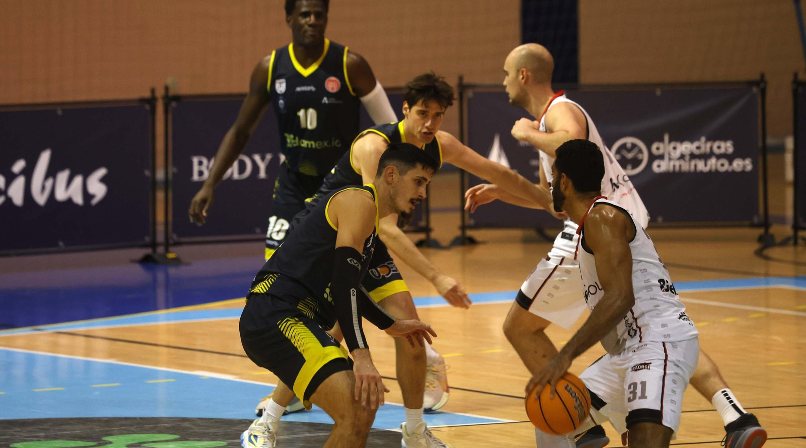 Las fotos del Udea Algeciras - Iraurgi Saski Baloia