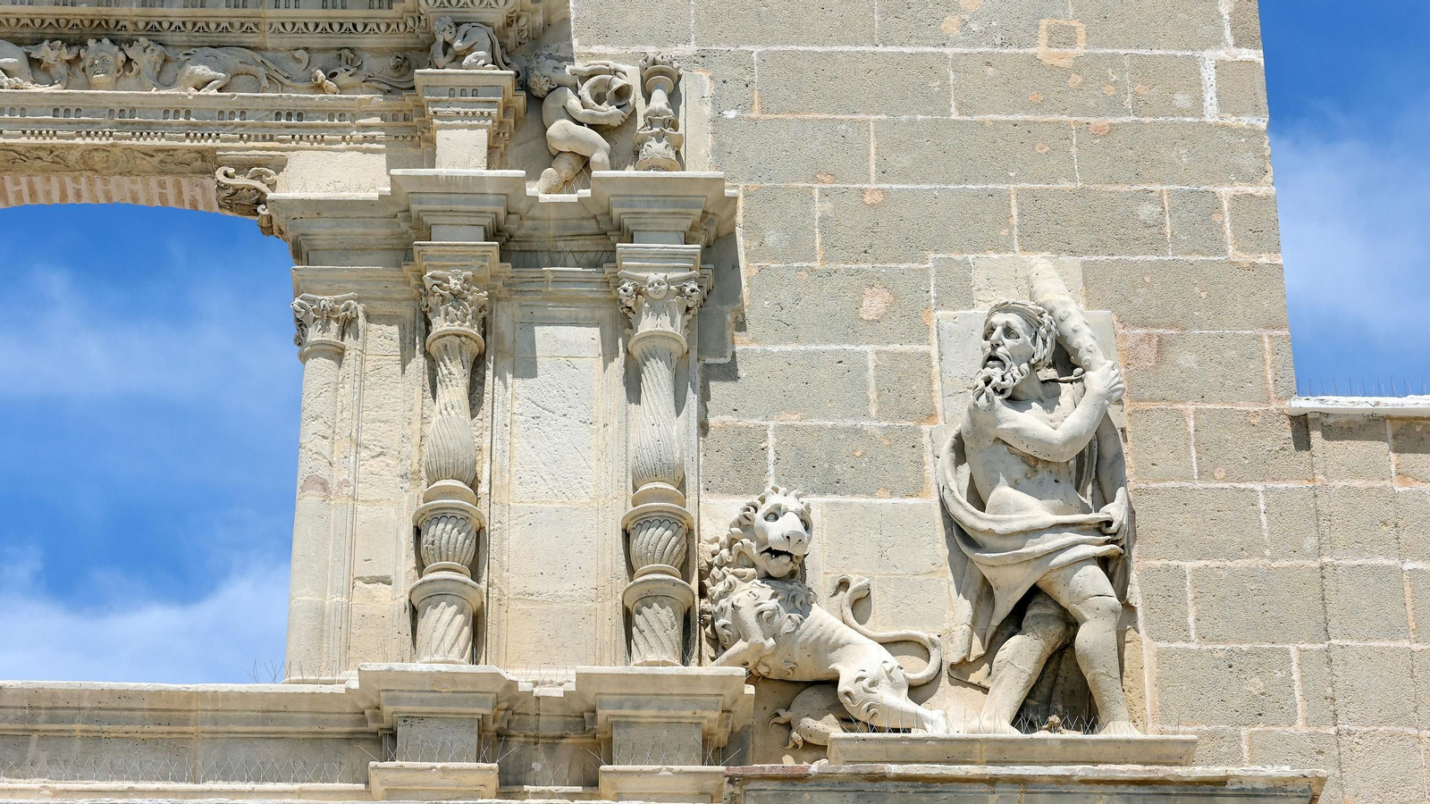 Así luce el Palacio Riquelme