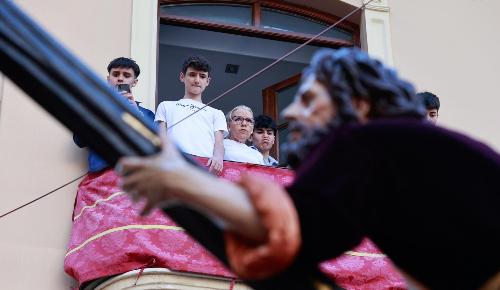 Las fotos de la procesión de Pasión el Lunes Santo en Málaga