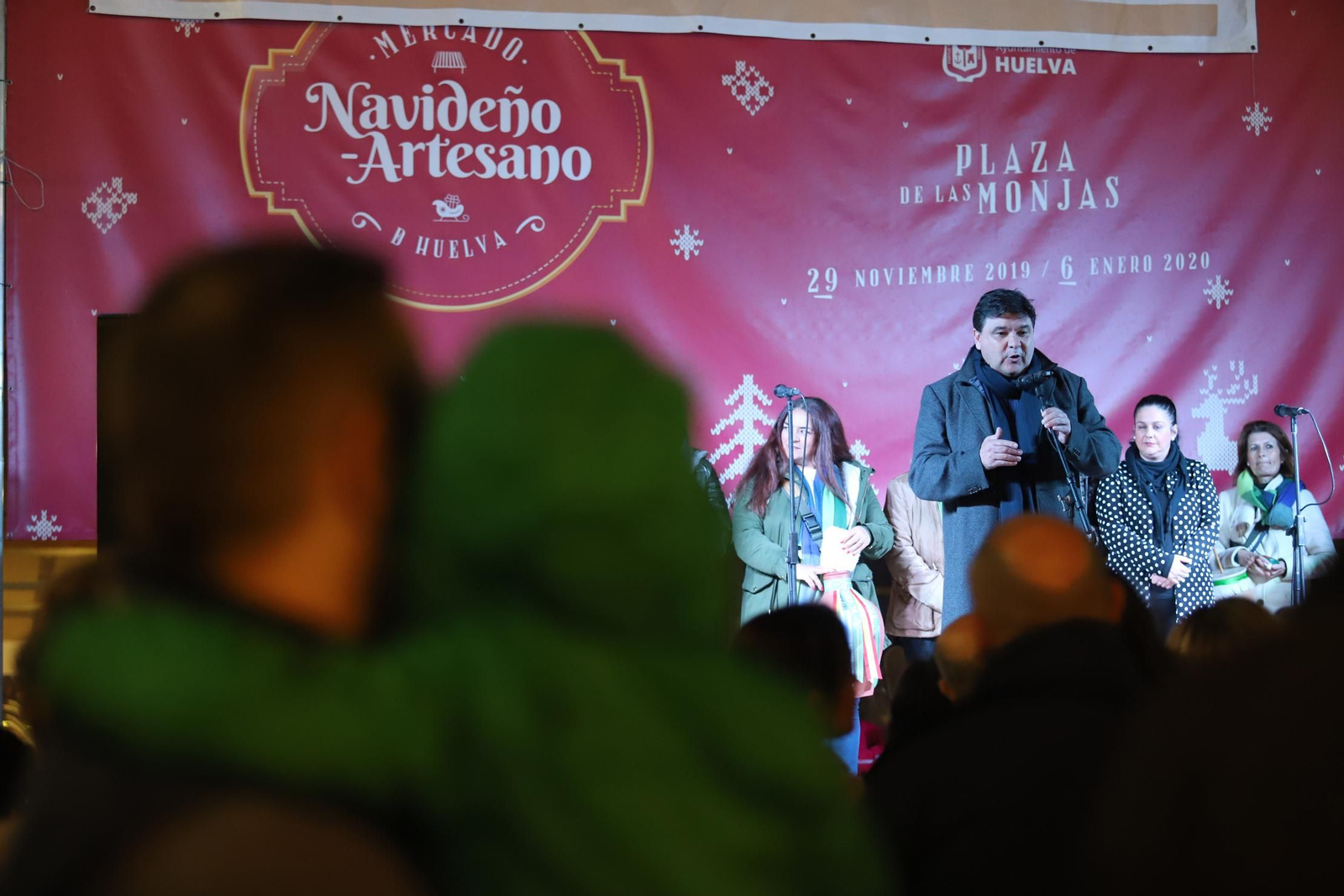 Imágenes del Cuentacuentos de Huelva Información con el alcalde Gabriel Cruz