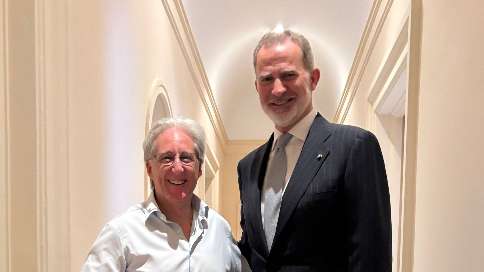 Pedro Robles con el Rey.