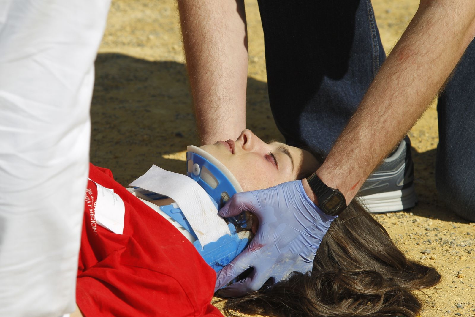 Las imágenes del simulacro de accidente con víctimas en la UAL