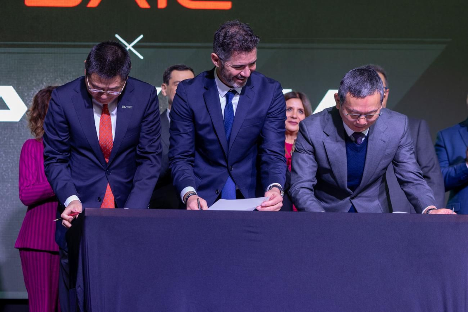 Inauguración de Santana Factory