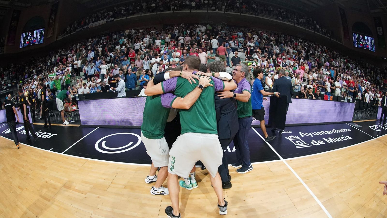 El Real Madrid - Unicaja, final de la Supercopa, en fotos