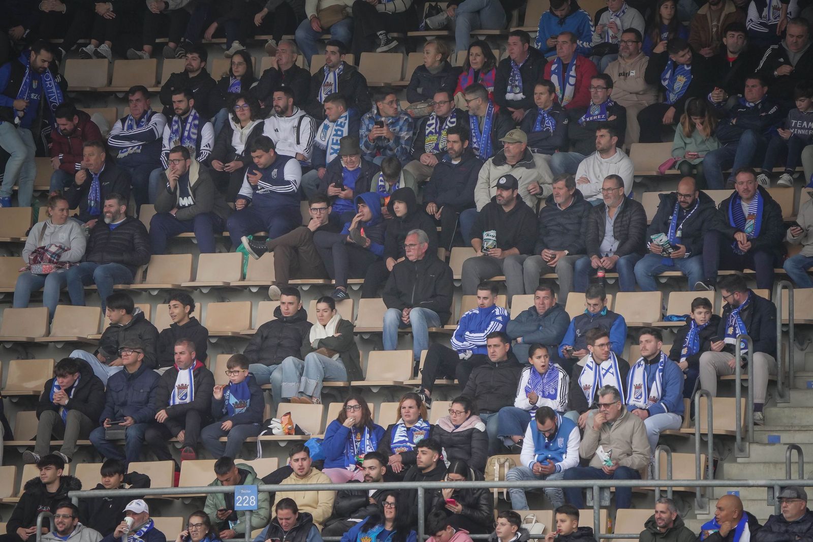 Búscate en el partido del Xerez CD - UD Melilla