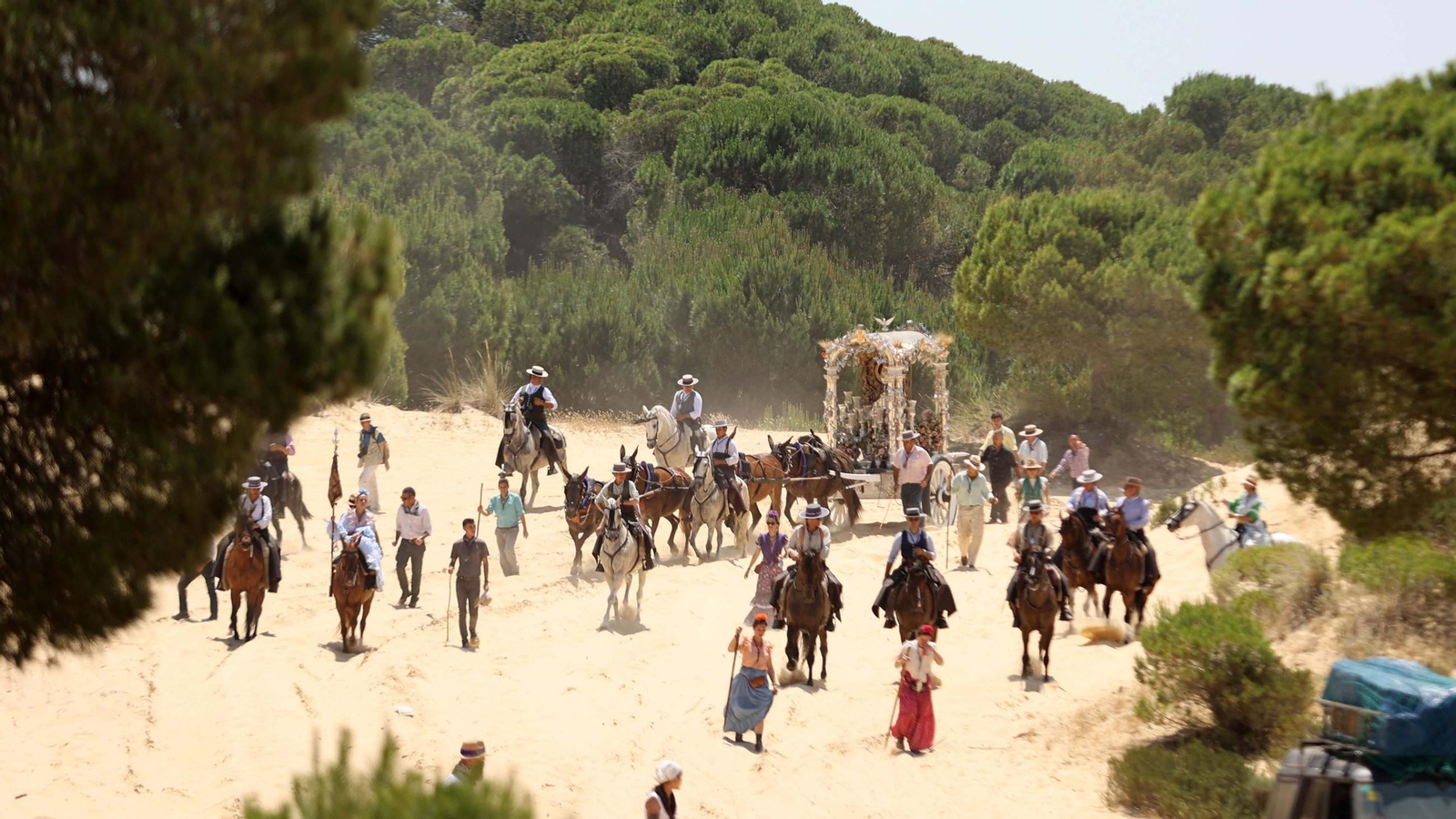 Jueves de camino de la Hdad de Jerez por el Coto Doñana