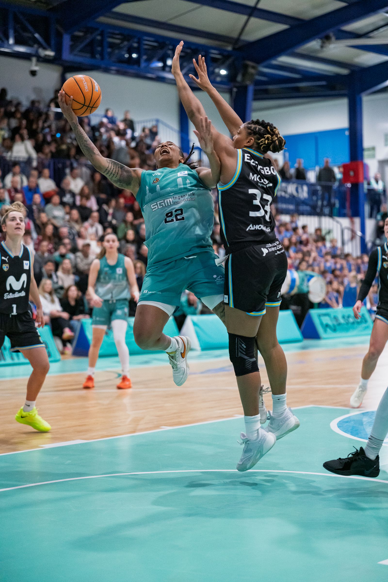 El CAB Estepona se va al parón tras caer ante el Estudiantes (72-80)