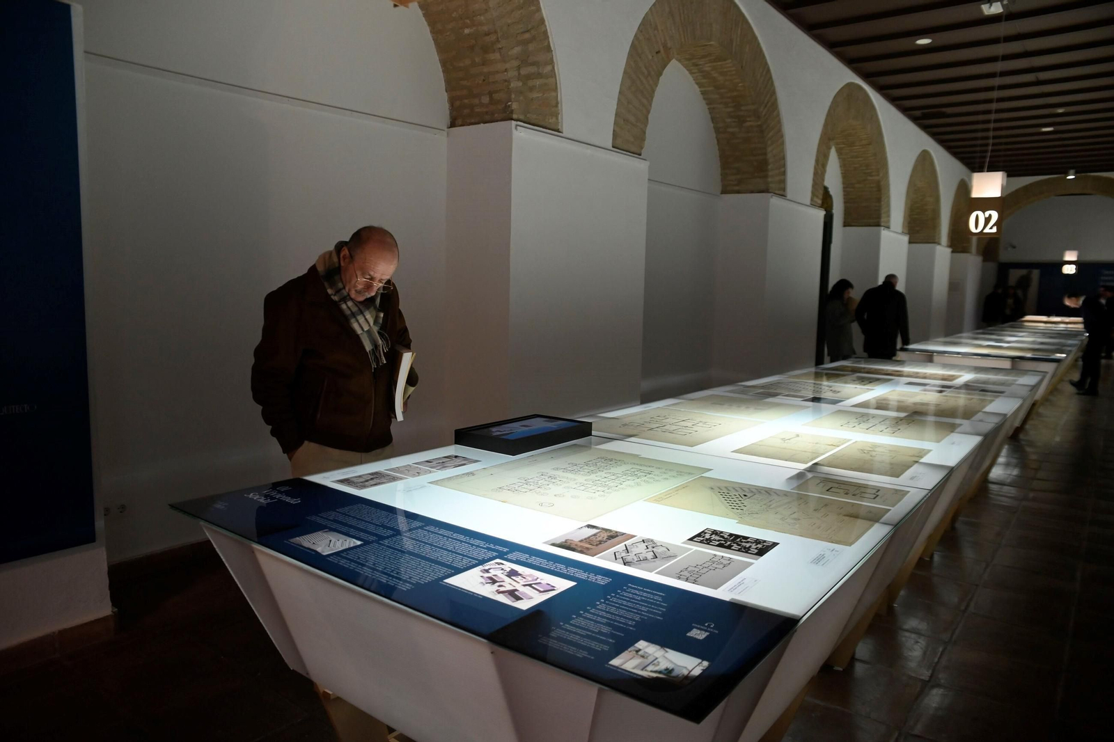 La exposición sobre la obra pública del arquitecto cordobés Rafael de La-Hoz, en imágenes