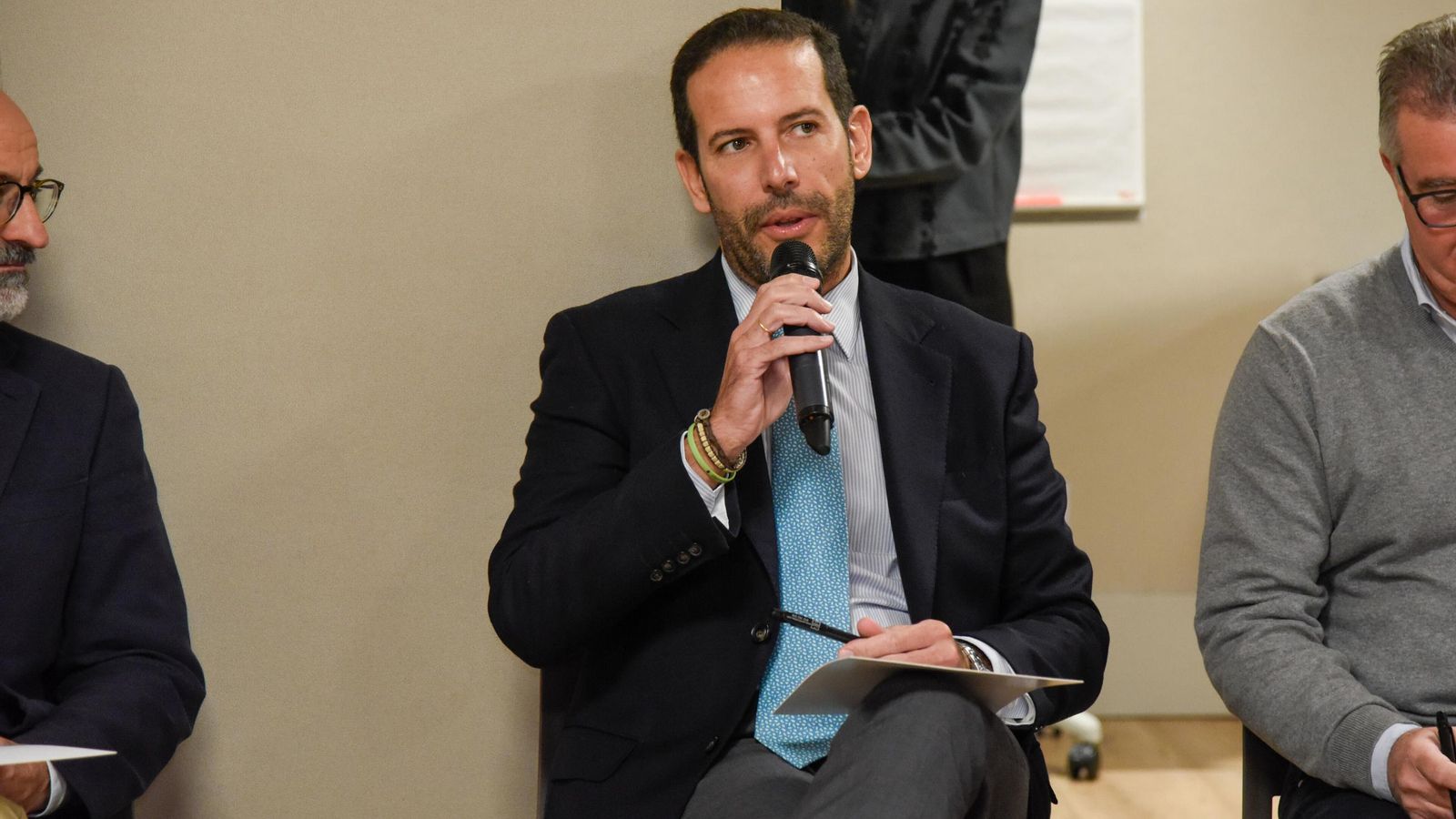 Cajamar trabaja desde tres pilares. Financiación. Transferencia de conocimiento. Sostenibilidad.