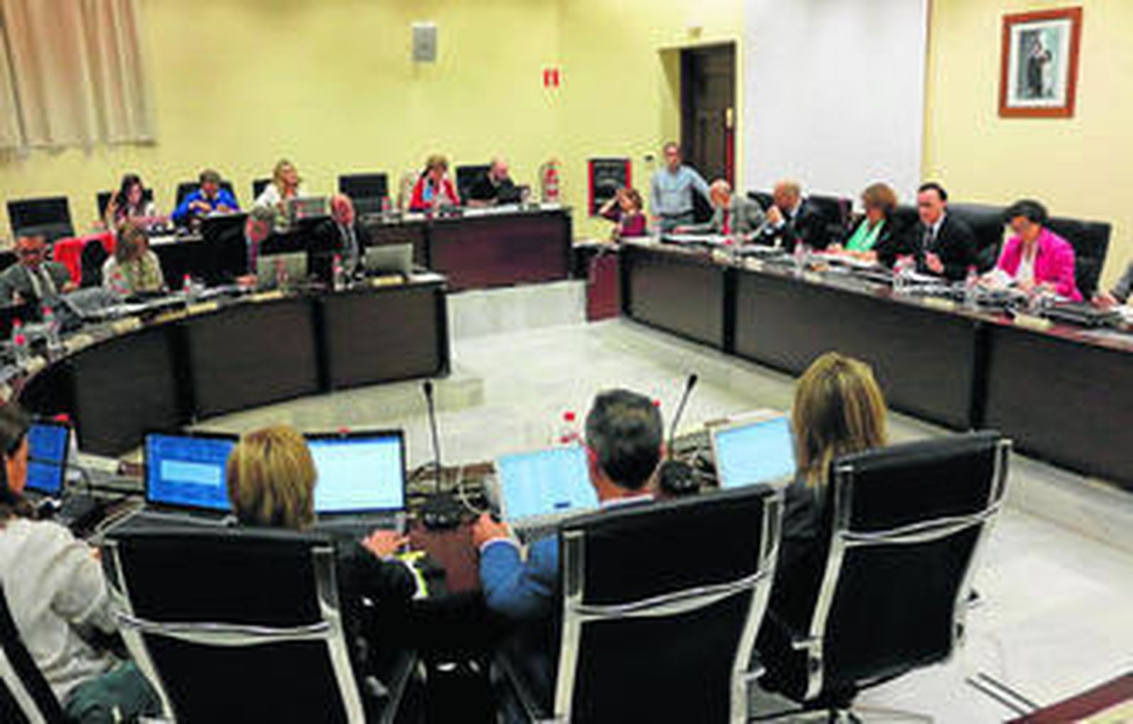 Un momento del consejo de gobierno de la UCO, ayer en el Rectorado.