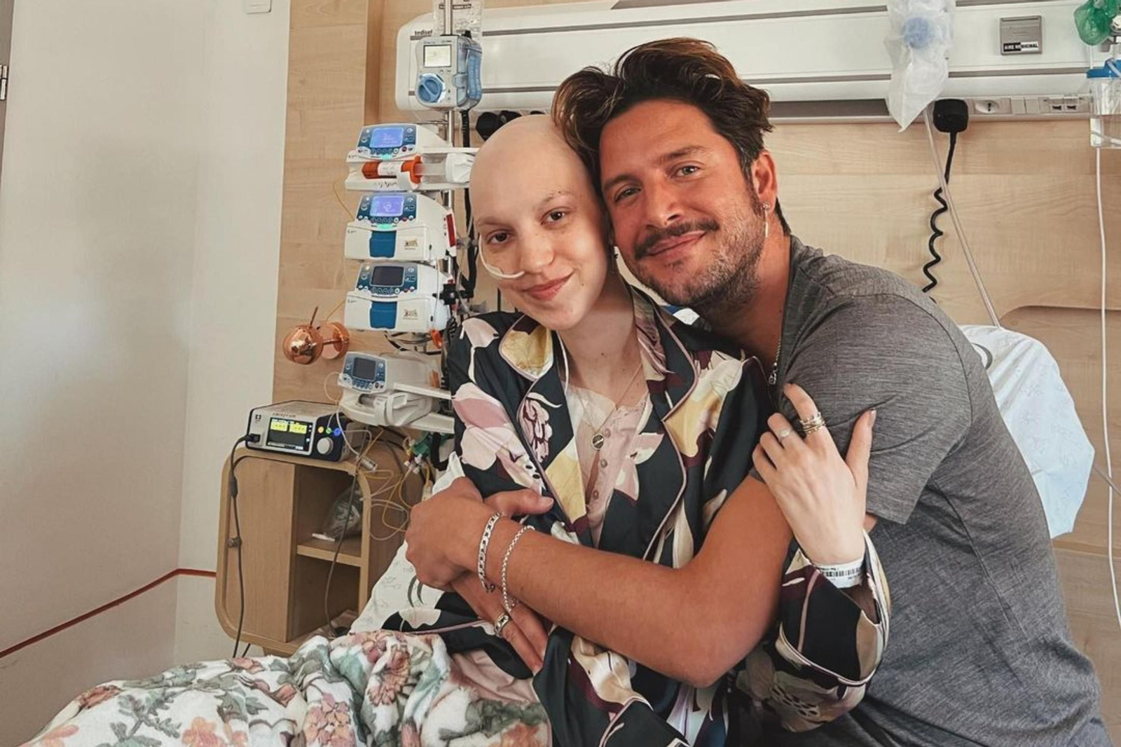 La bonita sorpresa de Manuel Carrasco a Elena Huelva en el hospital