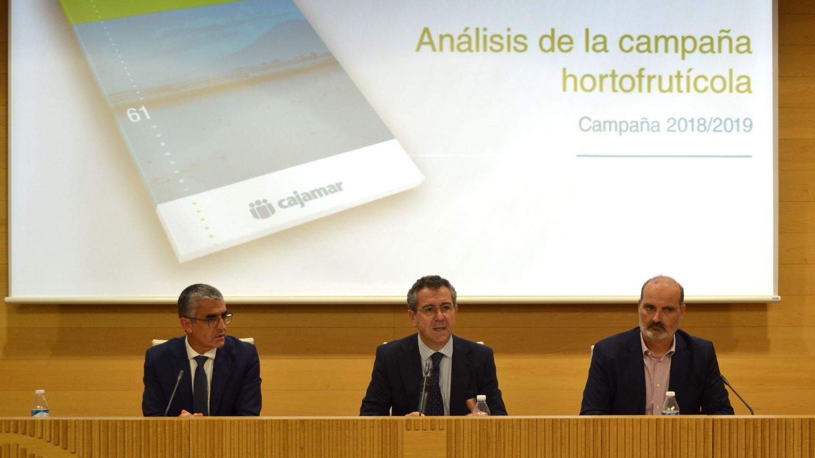 Roberto García Torrente, Eduardo Baamonde y David Uclés han sido los encargados de presentar el informe.