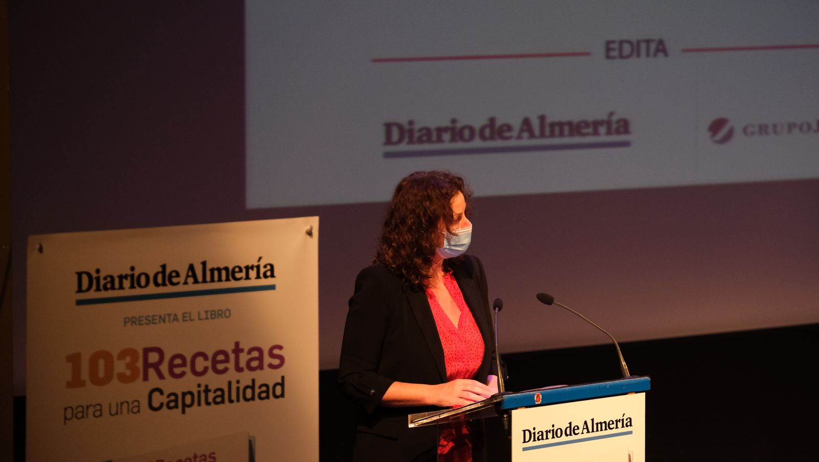 Fotogalería presentación libro '103 Recetas para una Capitalidad'. Almería