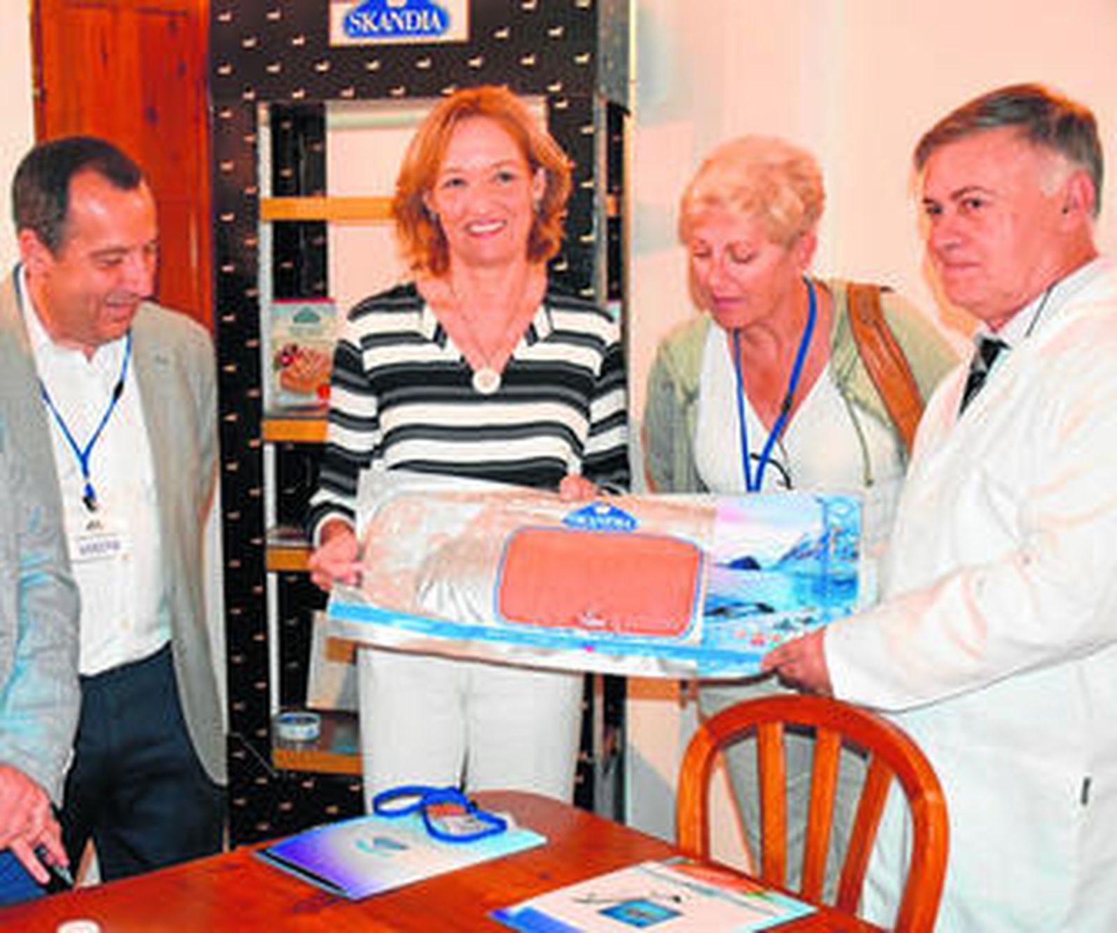 La consejera de Agricultura, Carmen Ortiz, ayer en la visita a Vensy.