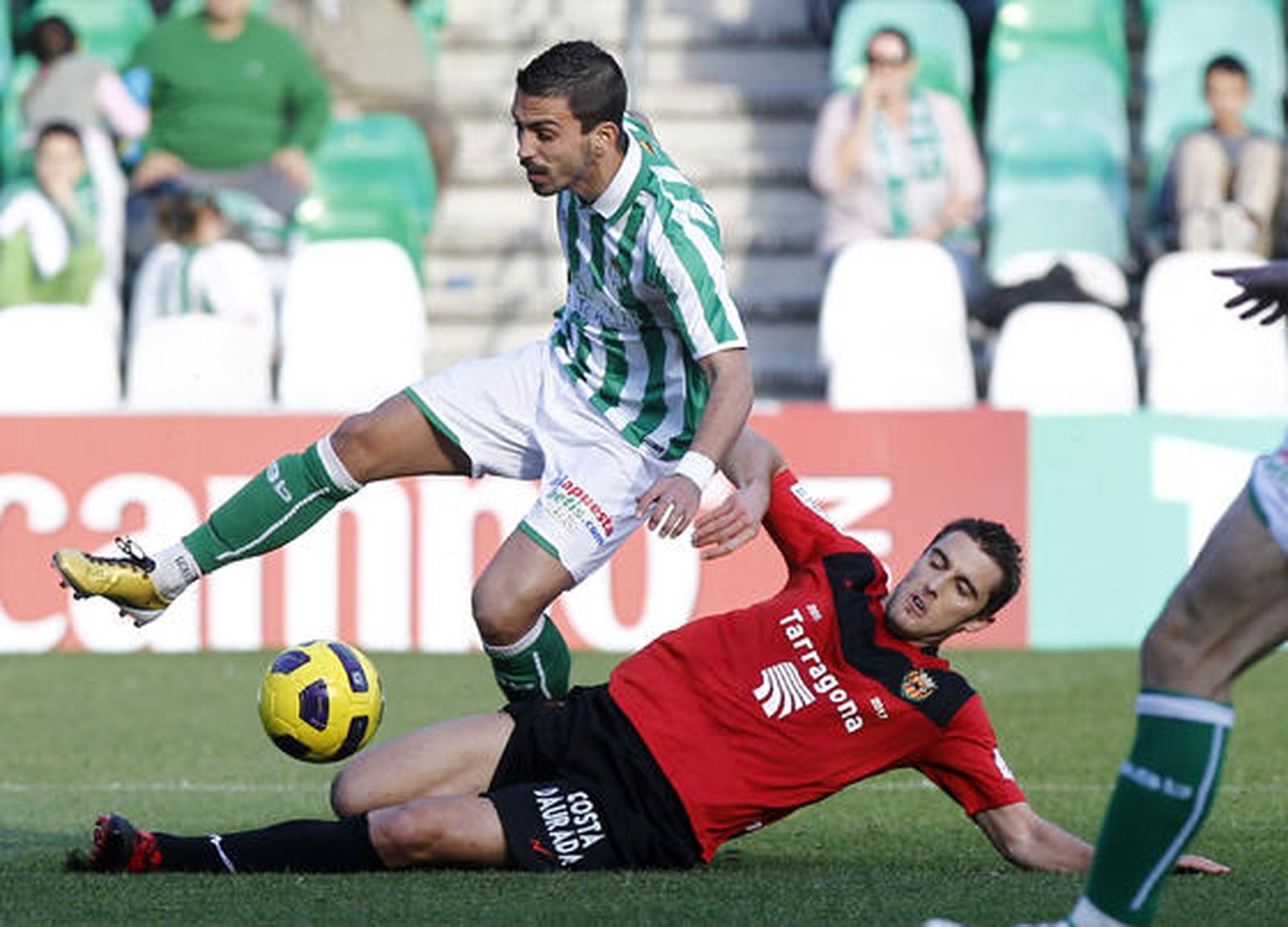Los de Mel comienzan el año con victoria gracias a un penalti de Emana.

Foto: Pizarro