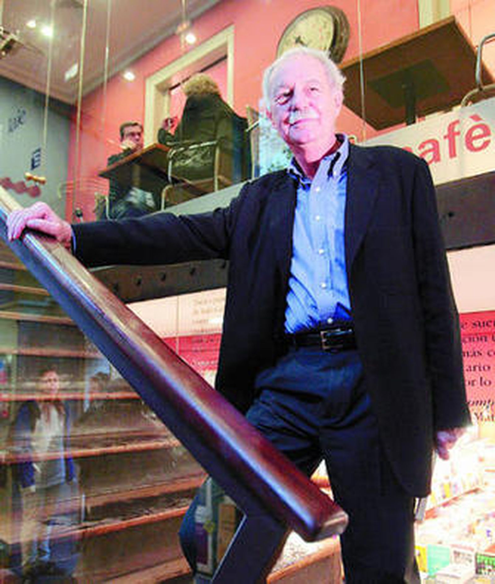 Eduardo Mendoza, ayer, tras la presentación de su nuevo libro.