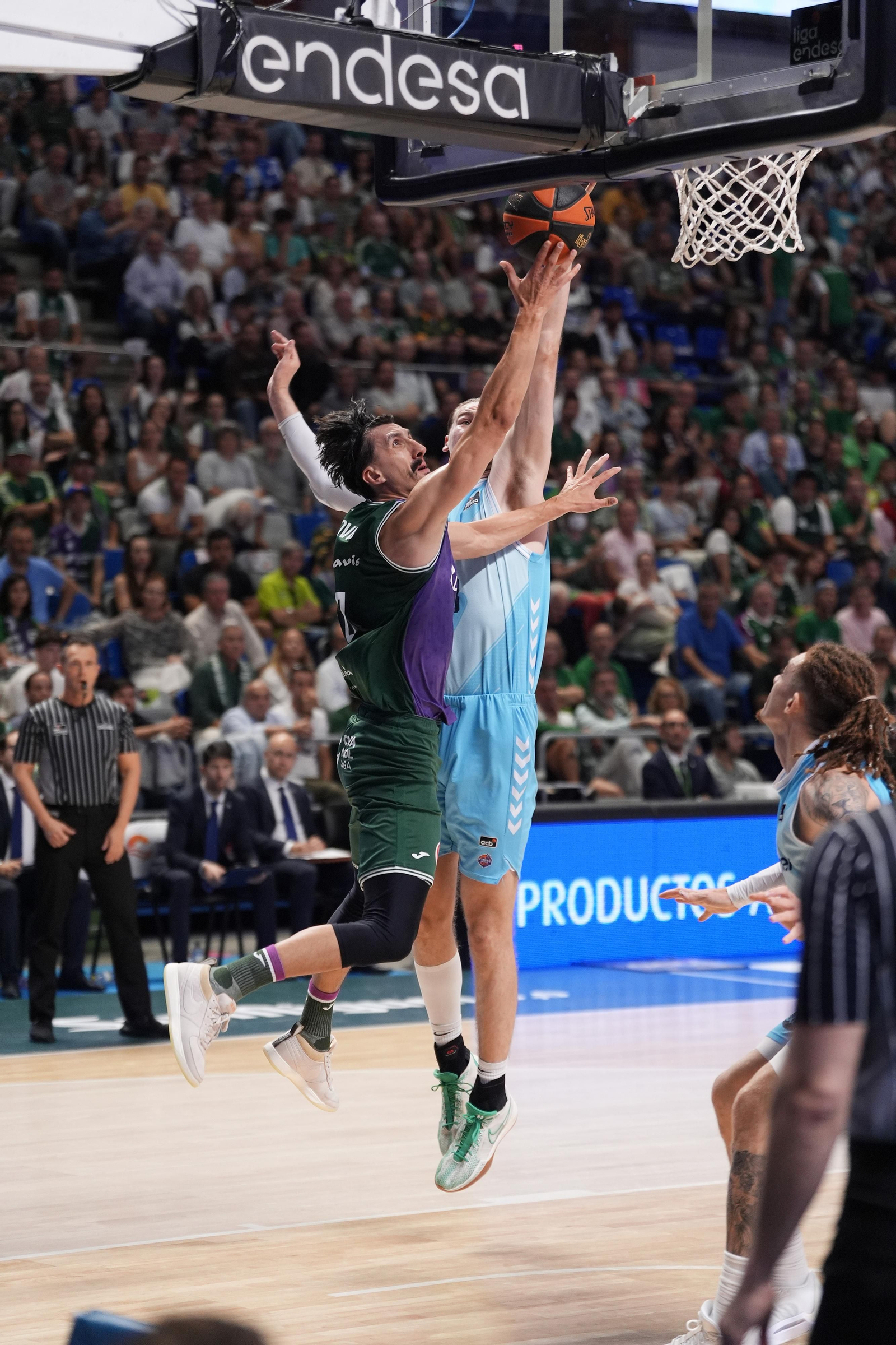 El Unicaja-Zunder Palencia, en fotos