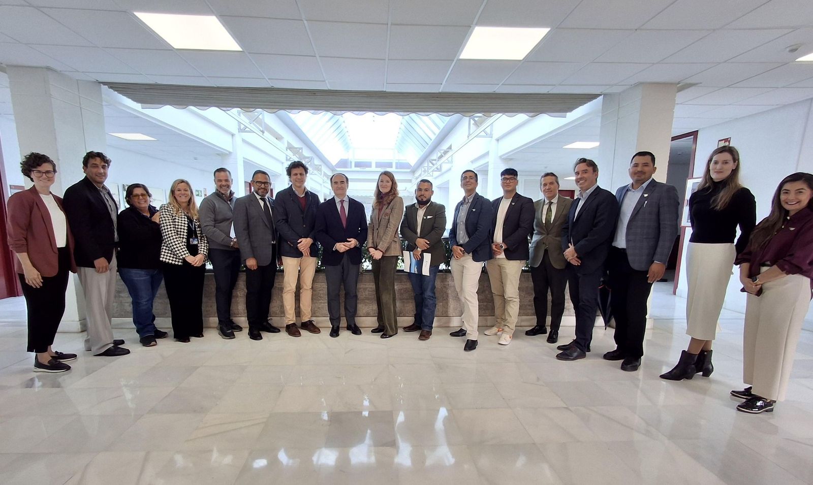 La reunión entre los responsables de costa Rica y del Puerto de Algeciras.