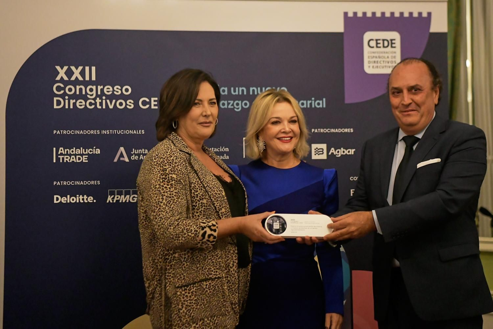 Las mejores imágenes de la entrega de premios de la Fundación CEDE a empresas y directivos en Granada