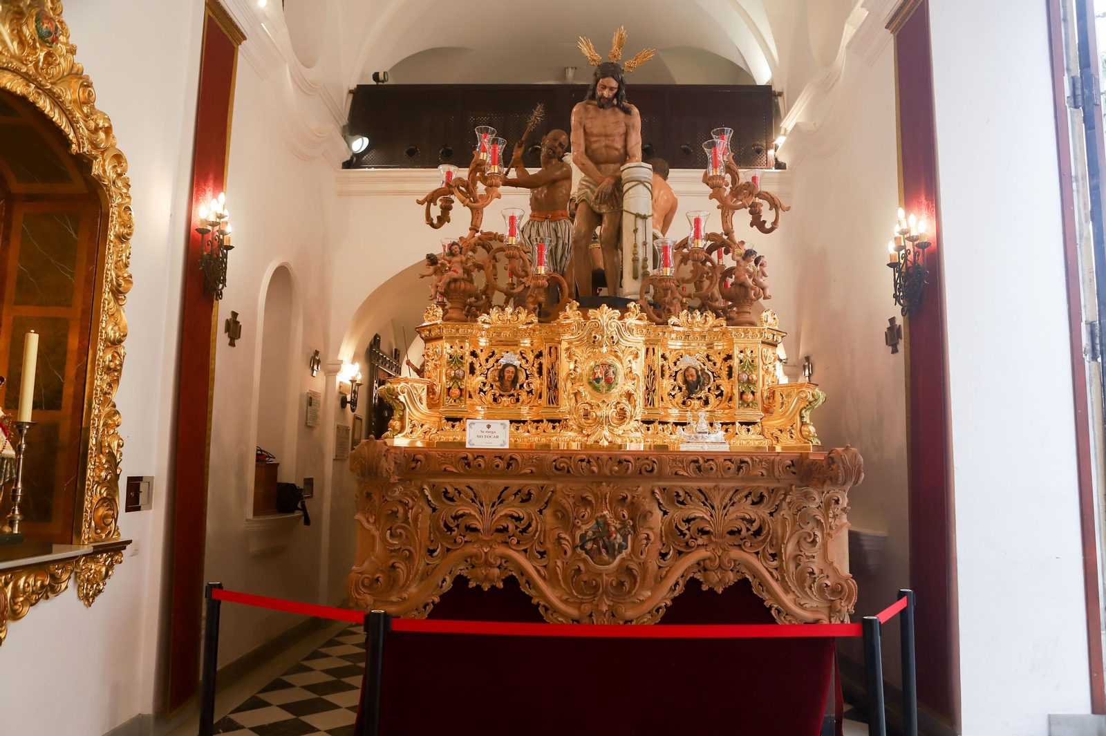 Fotos de los preparativos de la Semana Santa en Algeciras
