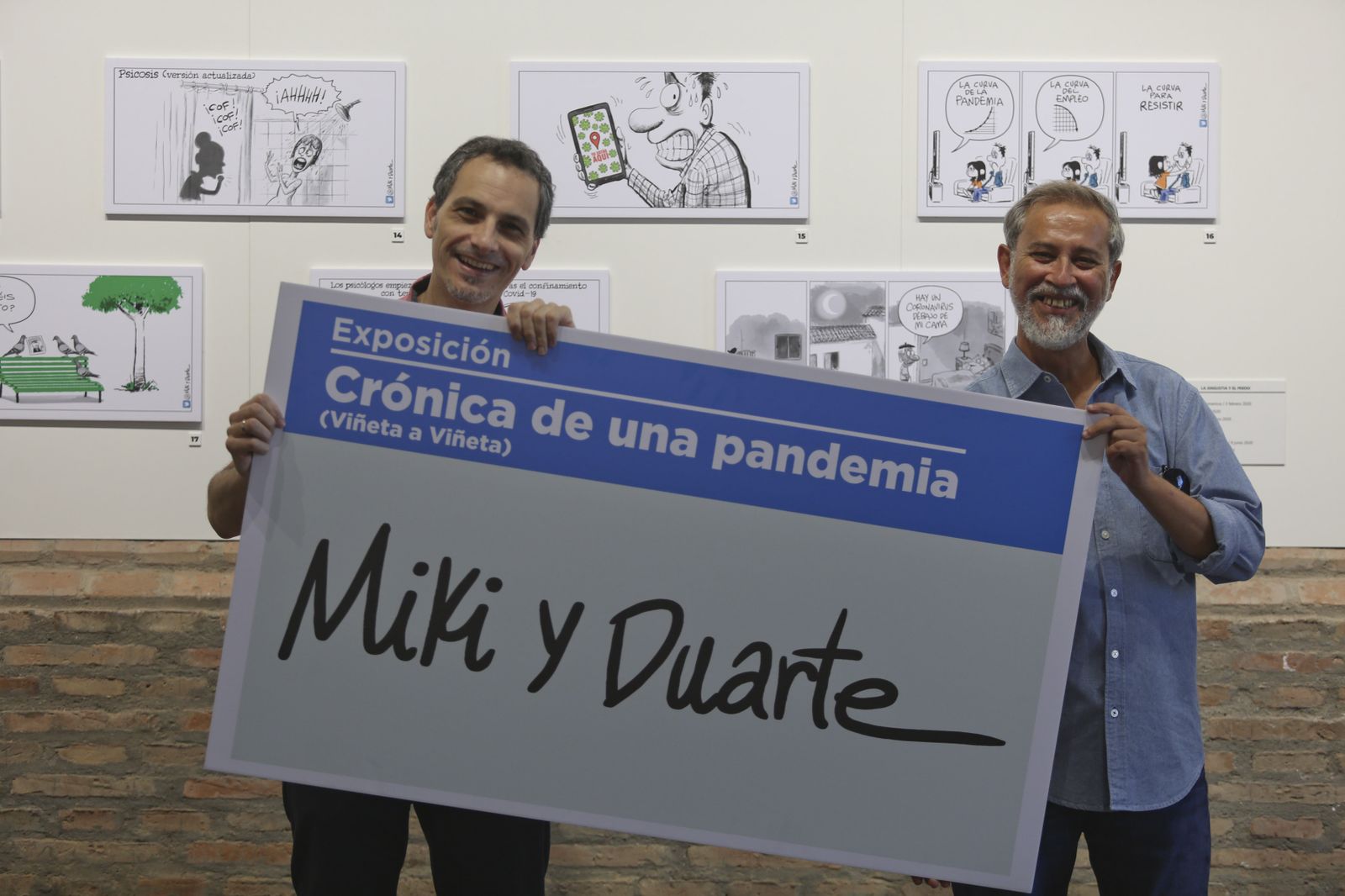Exposición de viñetas de Miki y Duarte (fotos)