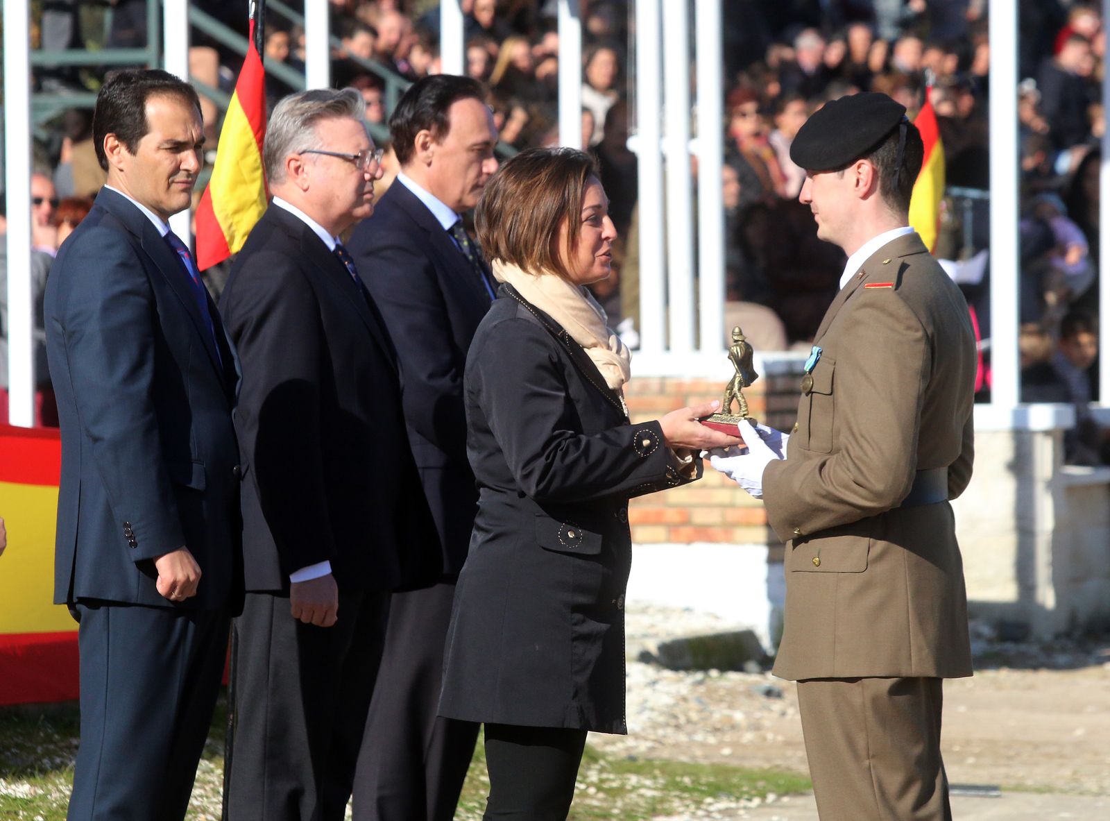 Parada militar en la base de Cerro Muriano por el Día de la Inmaculada