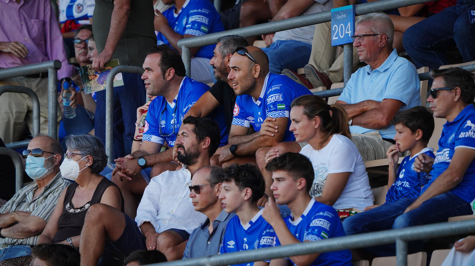 Búscate en el partido del Xerez DFC - Atco. Mancha Real