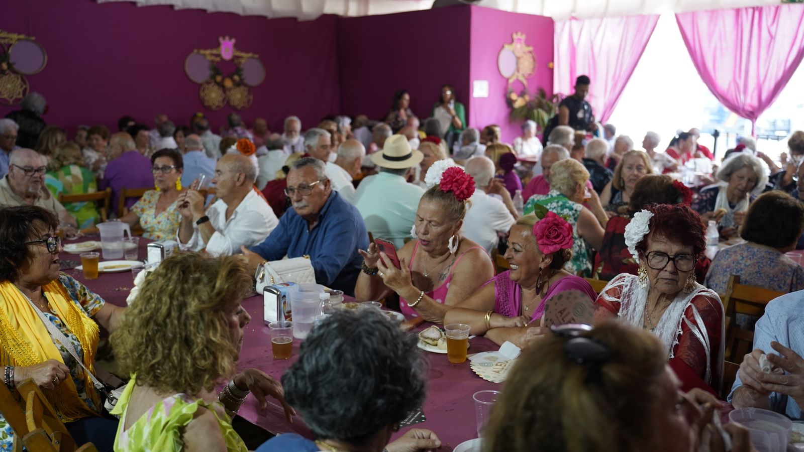 Búscate en las fotos del Viernes en la Feria de Algeciras