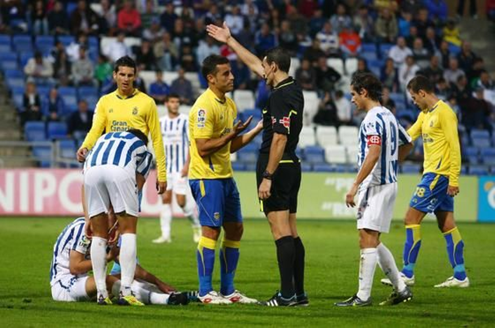 El Recreativo vence en casa a Las Palmas (4-2). / Alberto Domínguez