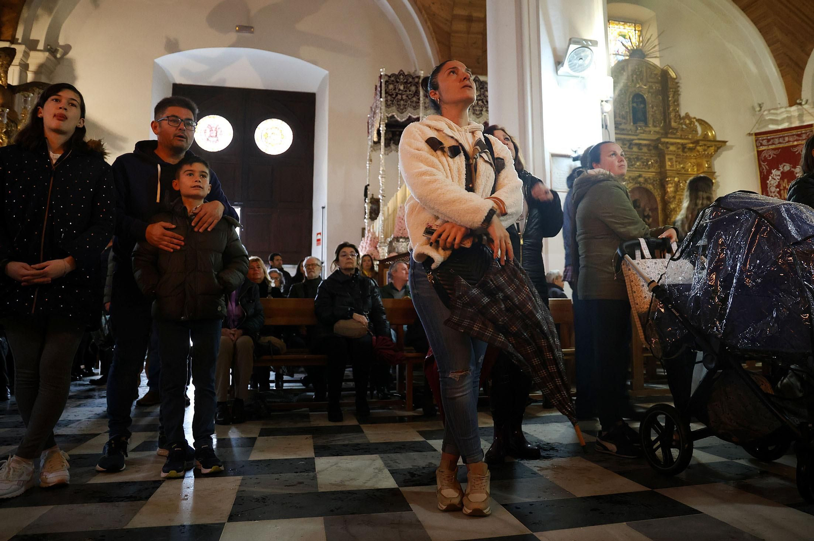 Las mejores imágenes de La Madrugá de Huelva: Hermandad del Nazareno