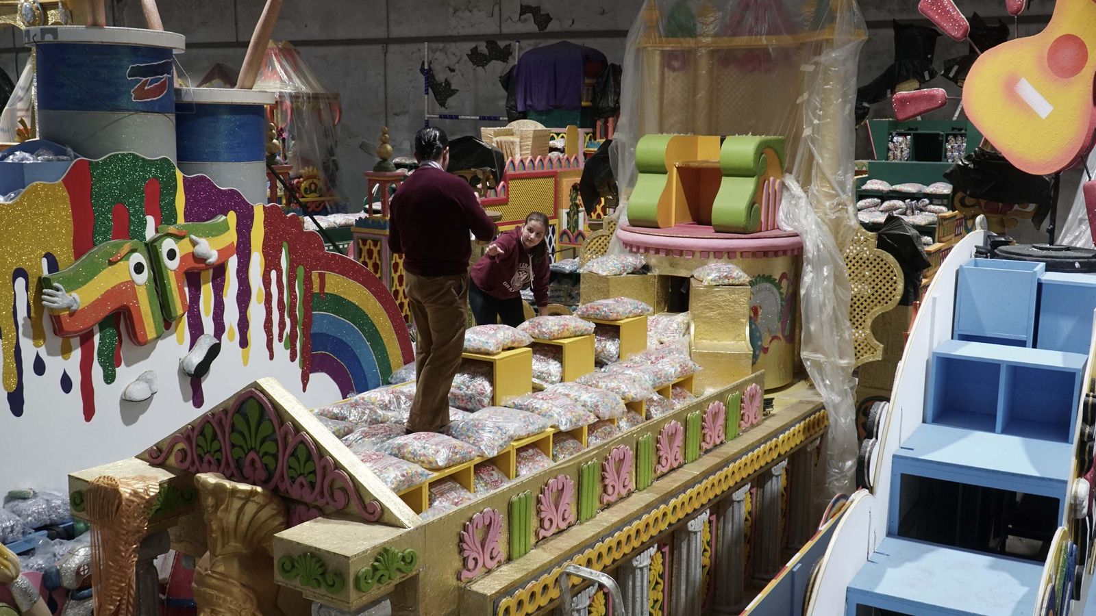 Así se construye la Cabalgata de Reyes Magos de Sevilla 2022