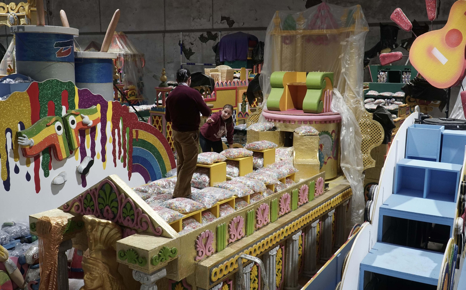 Así se construye la Cabalgata de Reyes Magos de Sevilla 2022