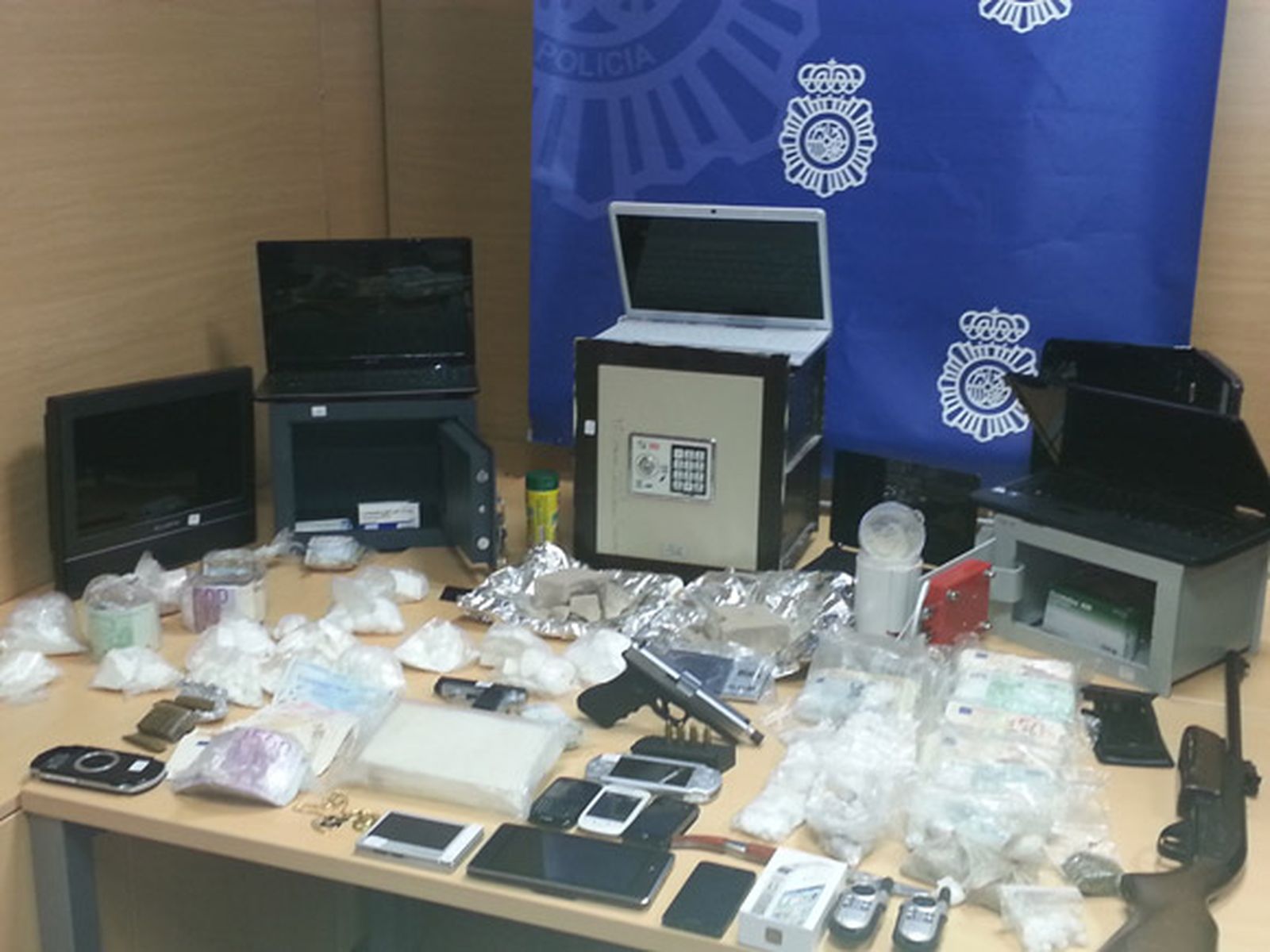 La redada de Sanlúcar se salda con doce detenidos