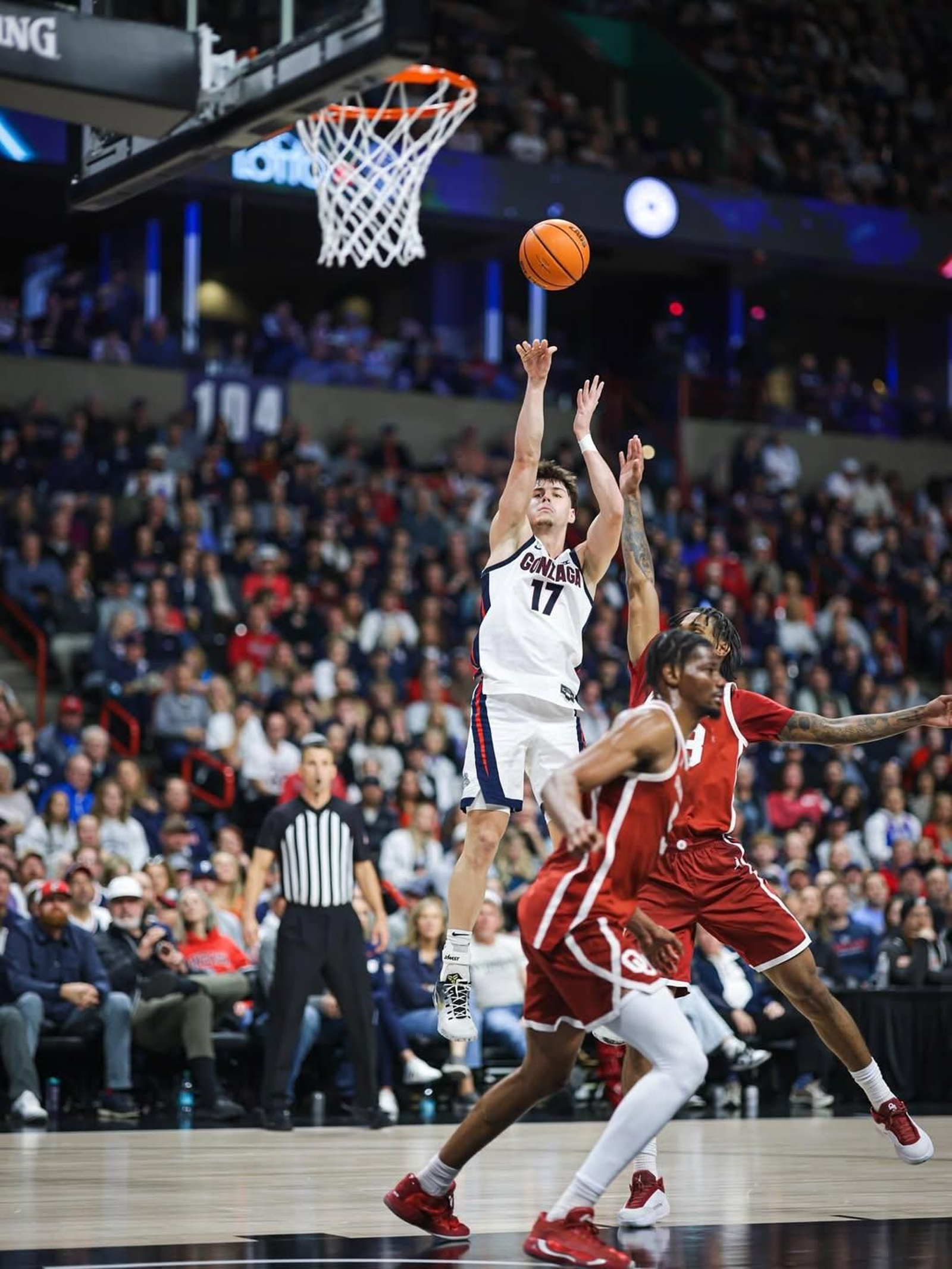 Mario Saint-Supéry, otro sólido partido en la NCAA