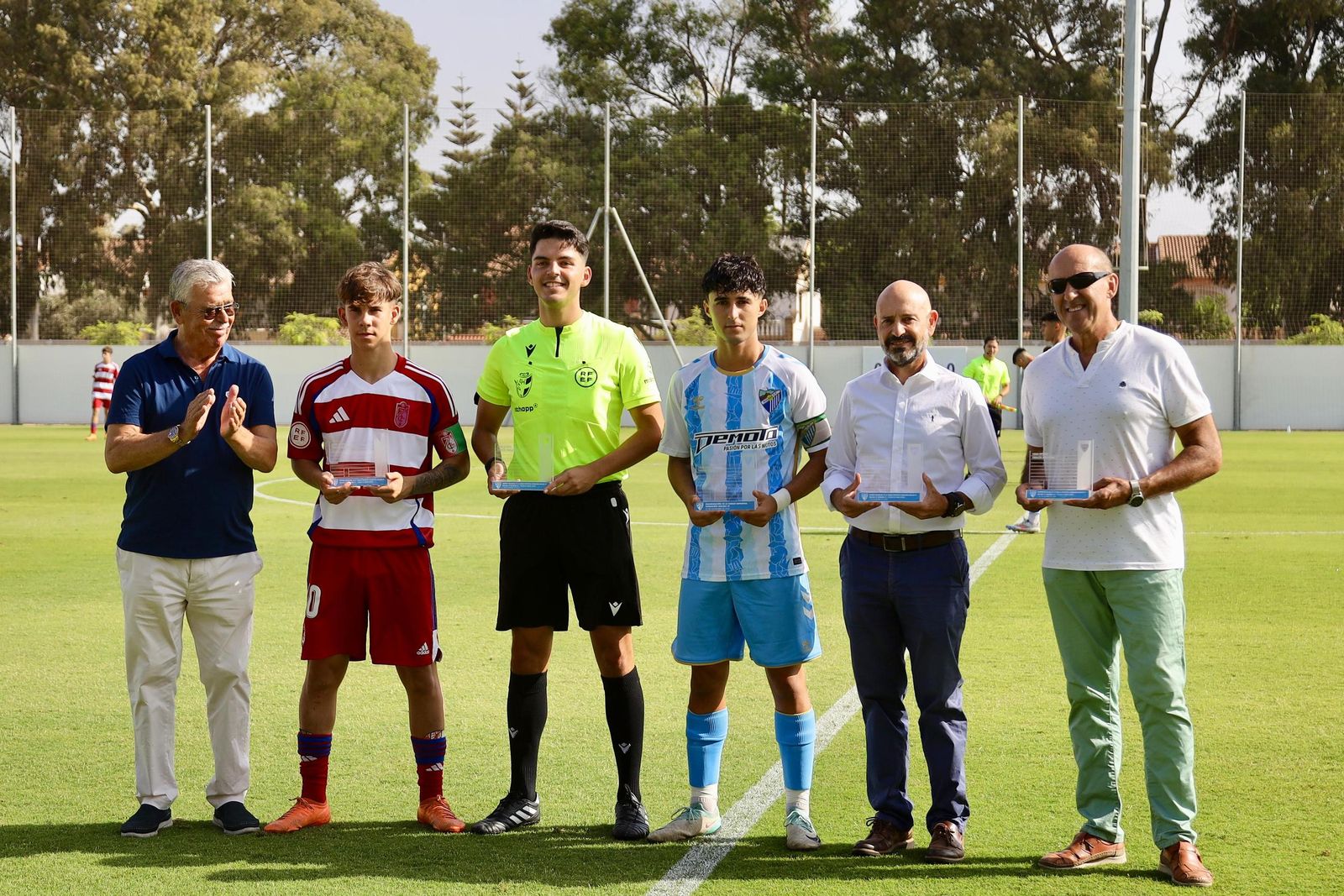 Las fotos del histórico primer partido oficial en La Academia del Málaga CF