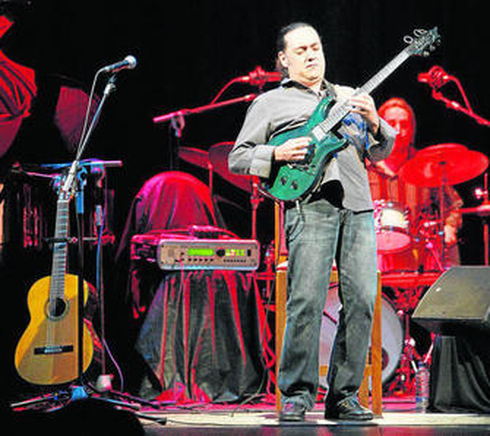 El guitarrista Antonio Gómez, en el Club Magic