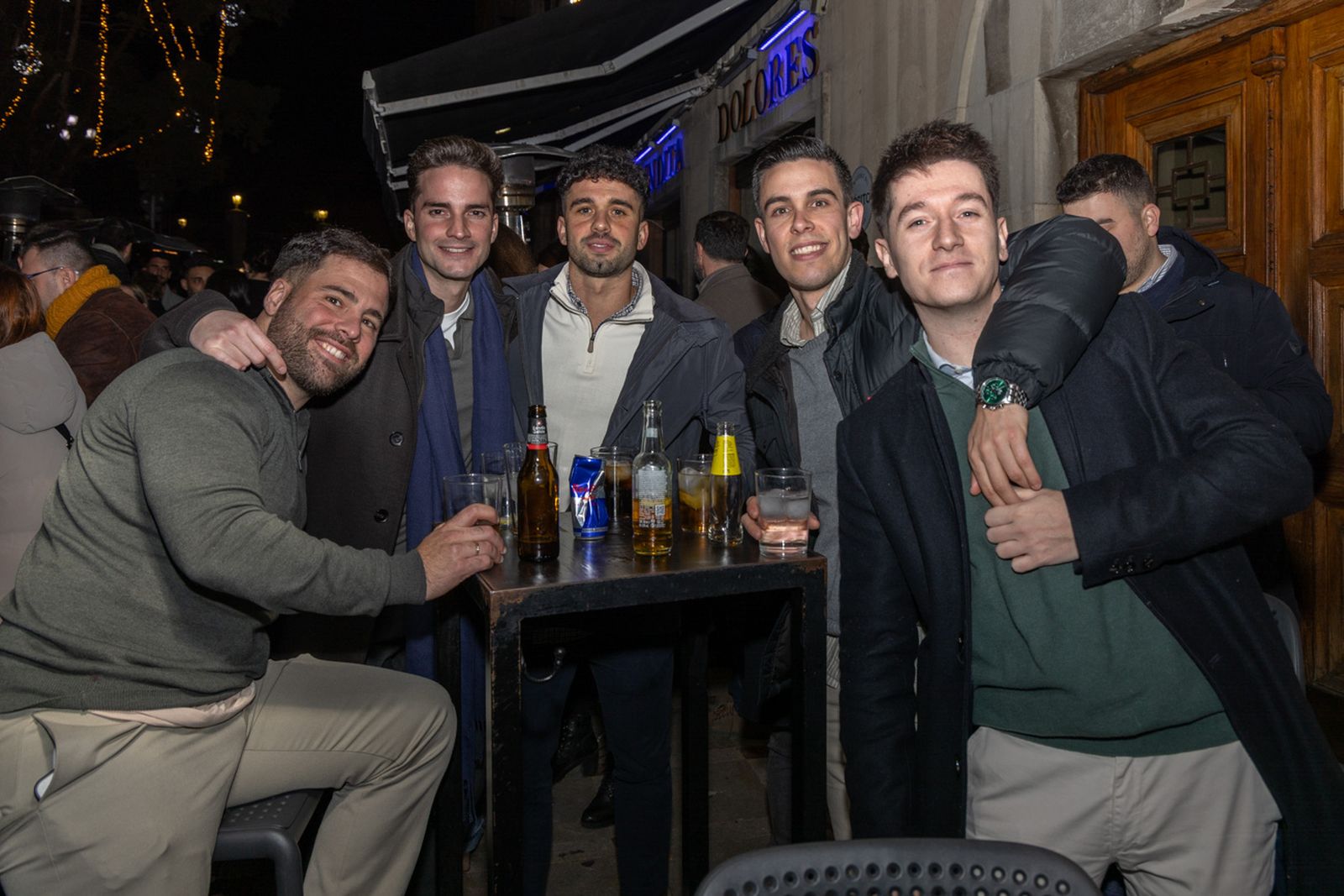 Así disfruta Jaén del concierto extraordinario a pie de calle: "Único Pop Rock"