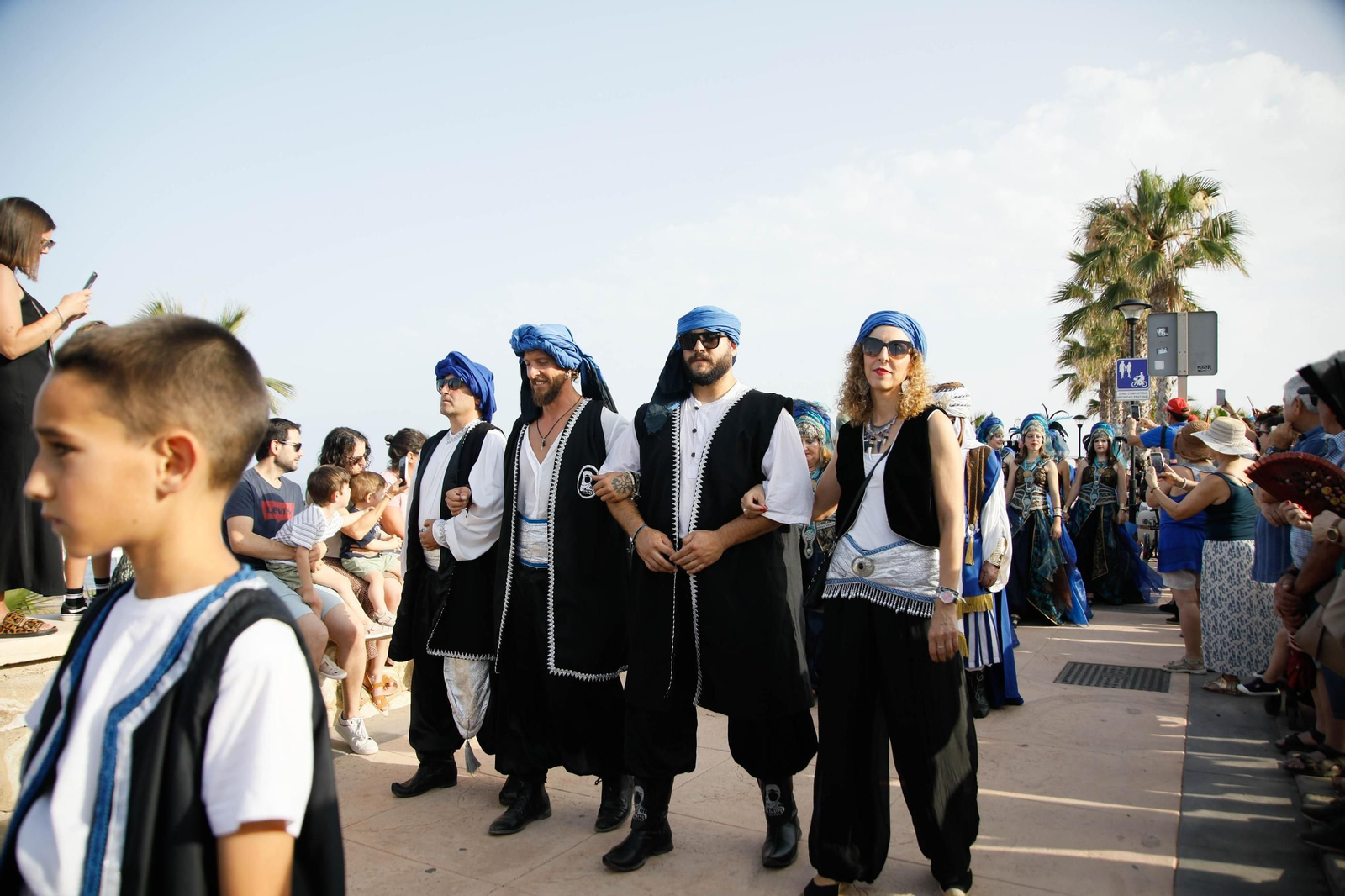 La carrera de cintas y la exhibición de caballos de los Moros y Cristianos de Mojácar, en imágenes