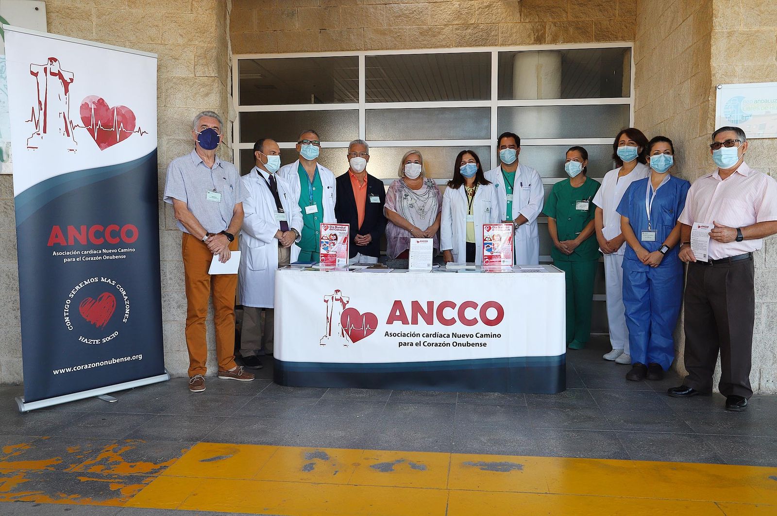 Imágenes de las actividades organizadas por el Hospital Juan Ramón Jiménez y la asociación Ancco con motivo del Día Mundial del Corazón