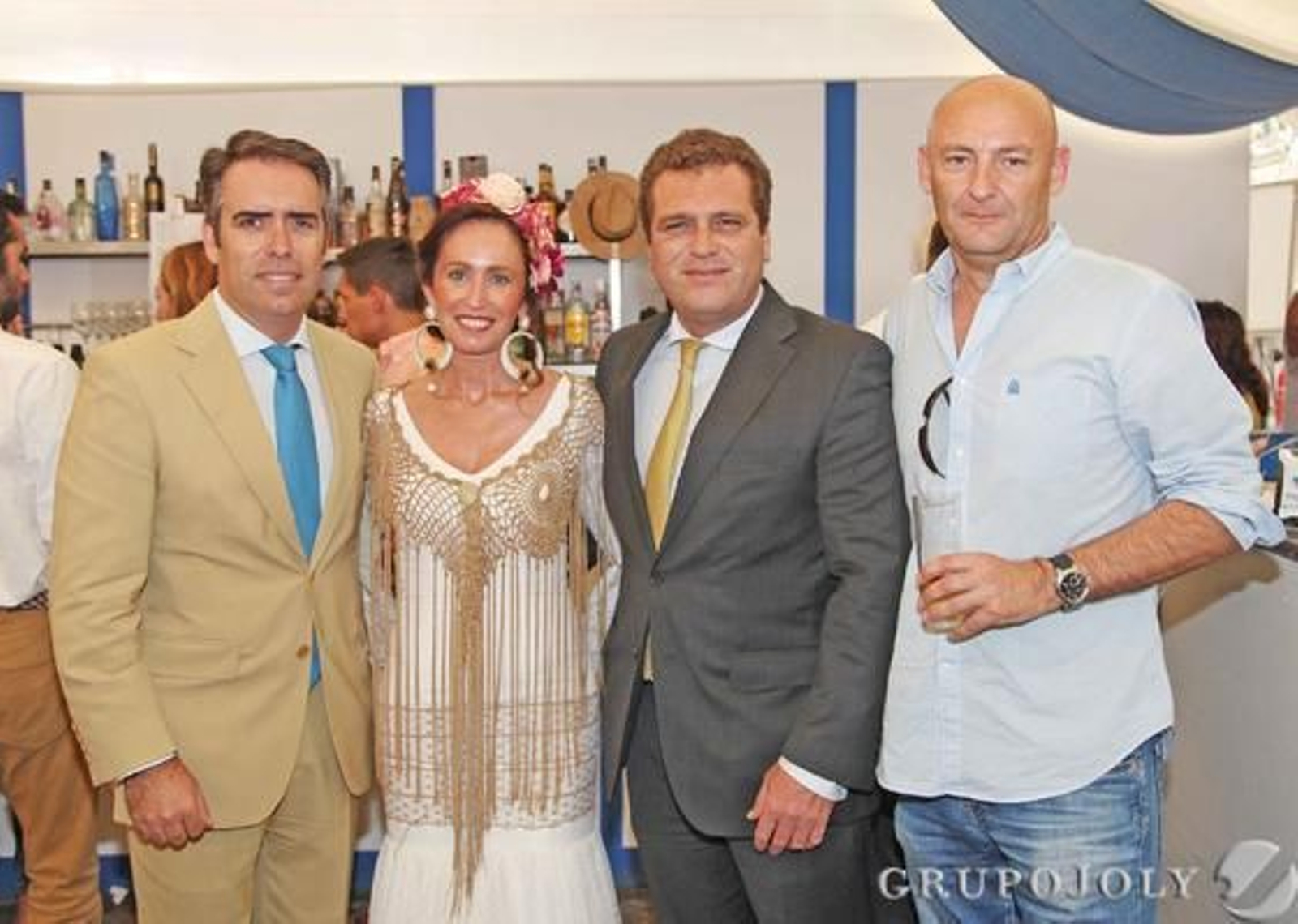 Bernardino Copano, consejero delegado de Bernardino Abad y presidente de Gades-Port, su esposa Xenia Casanova, Paco Infantes y Rafael Navas.

Foto: Vanesa Lobo