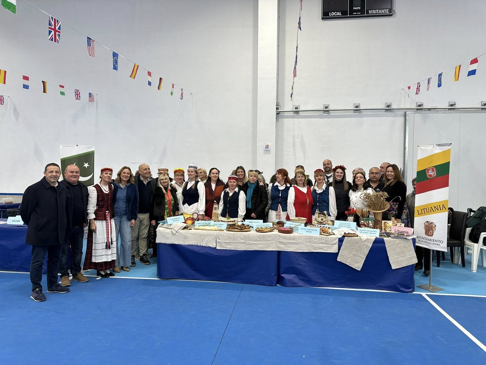 El Festival de Las Naciones muestra la diversidad de 18 países en Huércal Overa