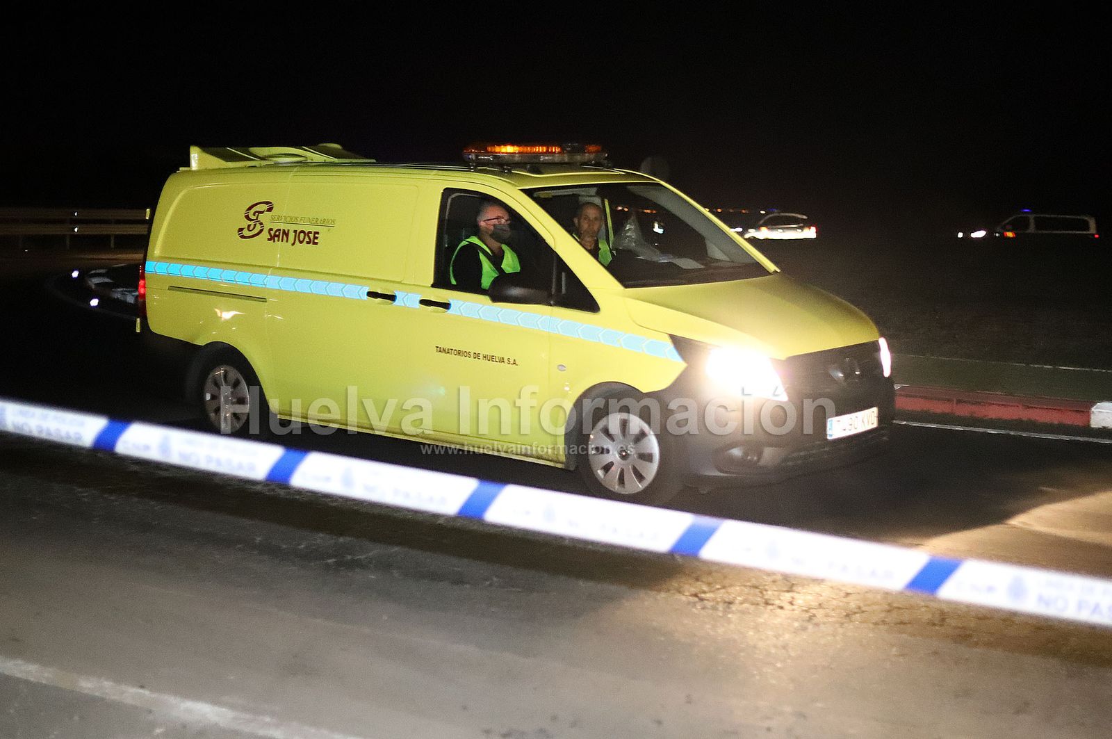Encuentran los cuerpos de Enrique y Paqui en el acceso al espigón de Huelva, en imágenes