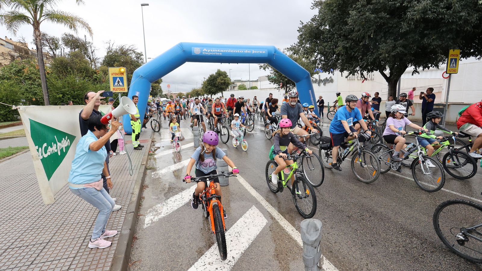 Búscate en la ruta ciclista por Jerez de 'bici amistad'